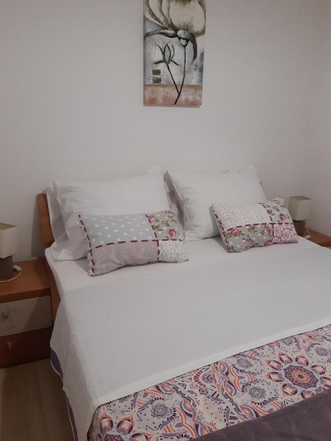 Apartments Zerjav Mali Lošinj Exteriör bild